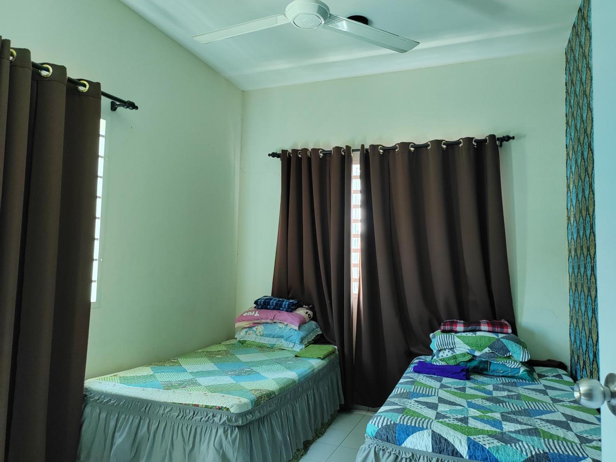 Teratak Delisha -Musslim Villa Kampong Jemampar Ngoại thất bức ảnh