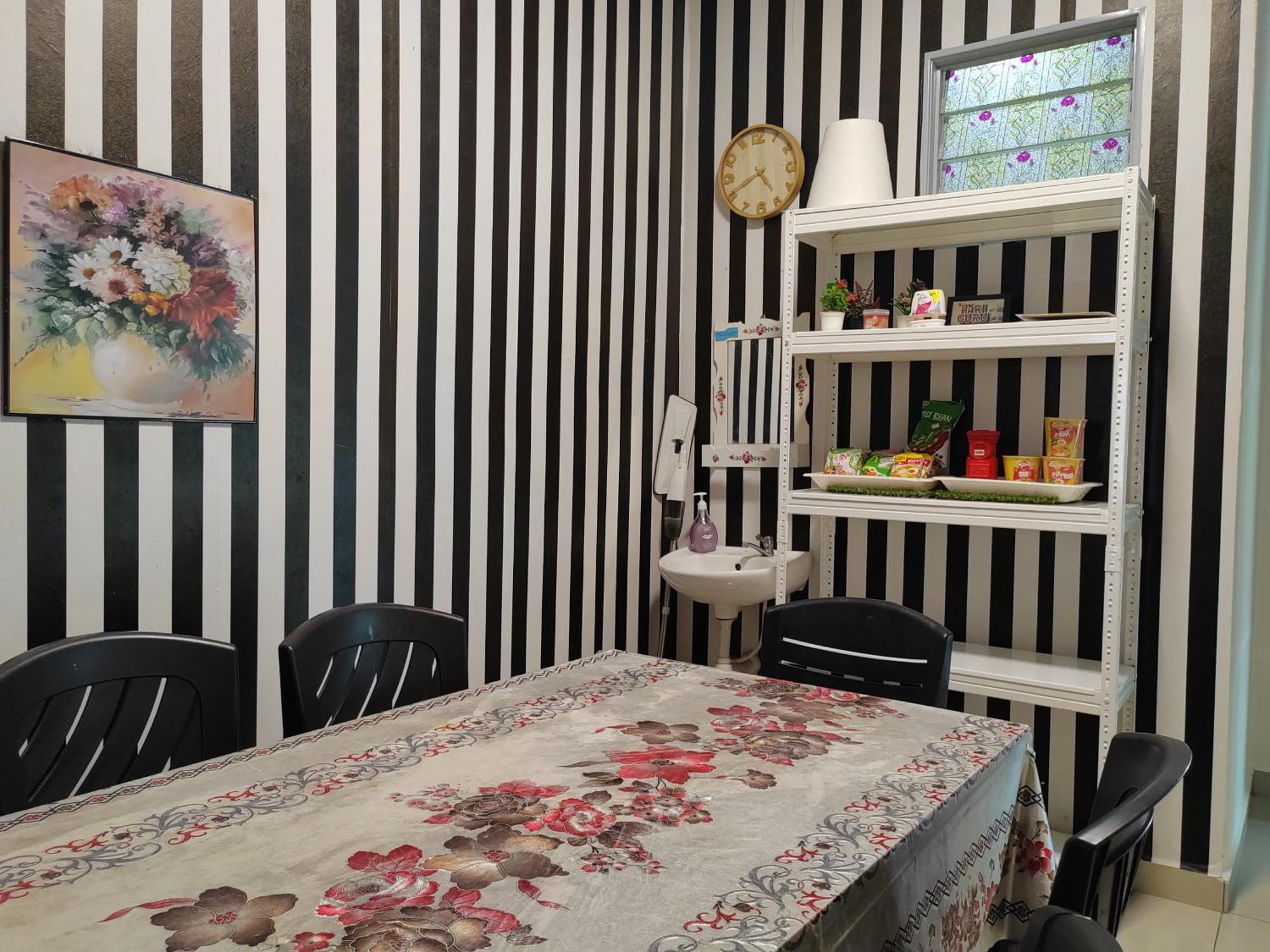 Teratak Delisha -Musslim Villa Kampong Jemampar Ngoại thất bức ảnh